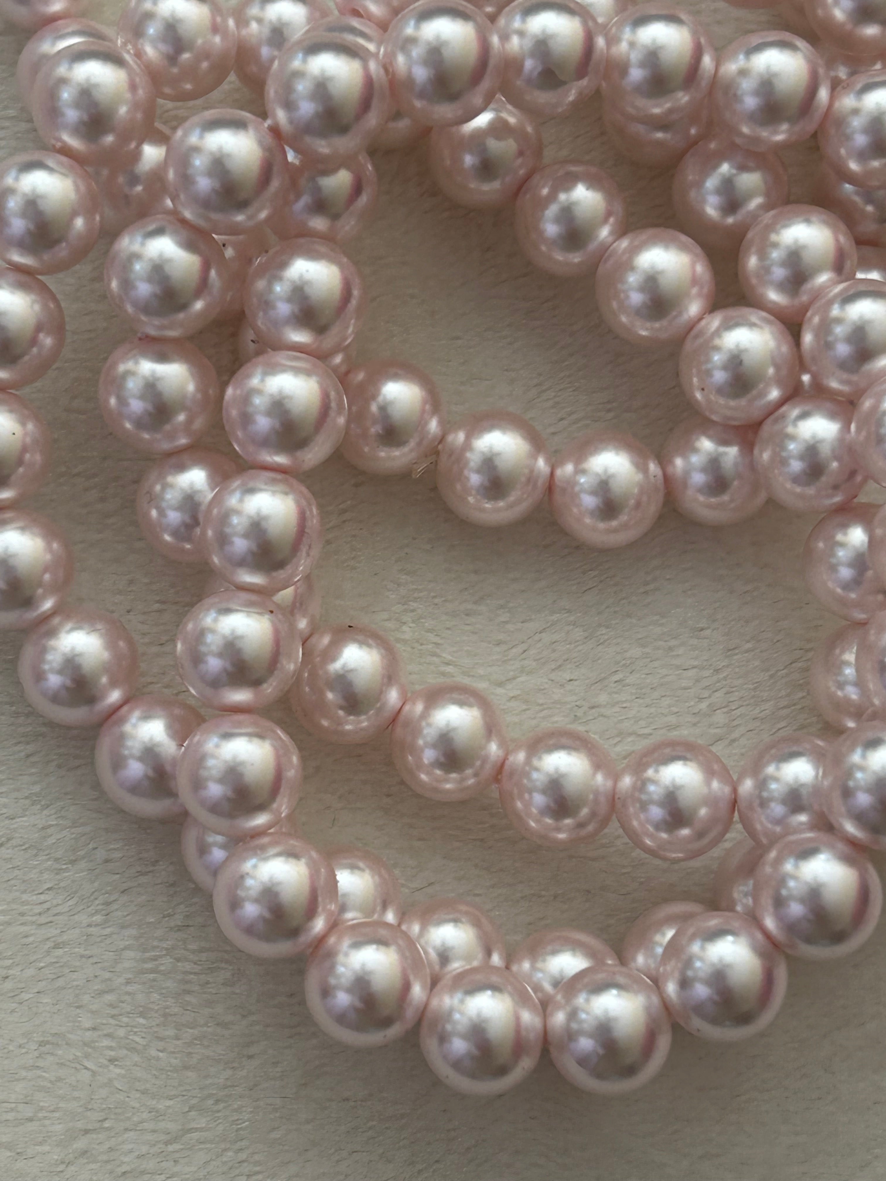 Light pink pearl bracelet