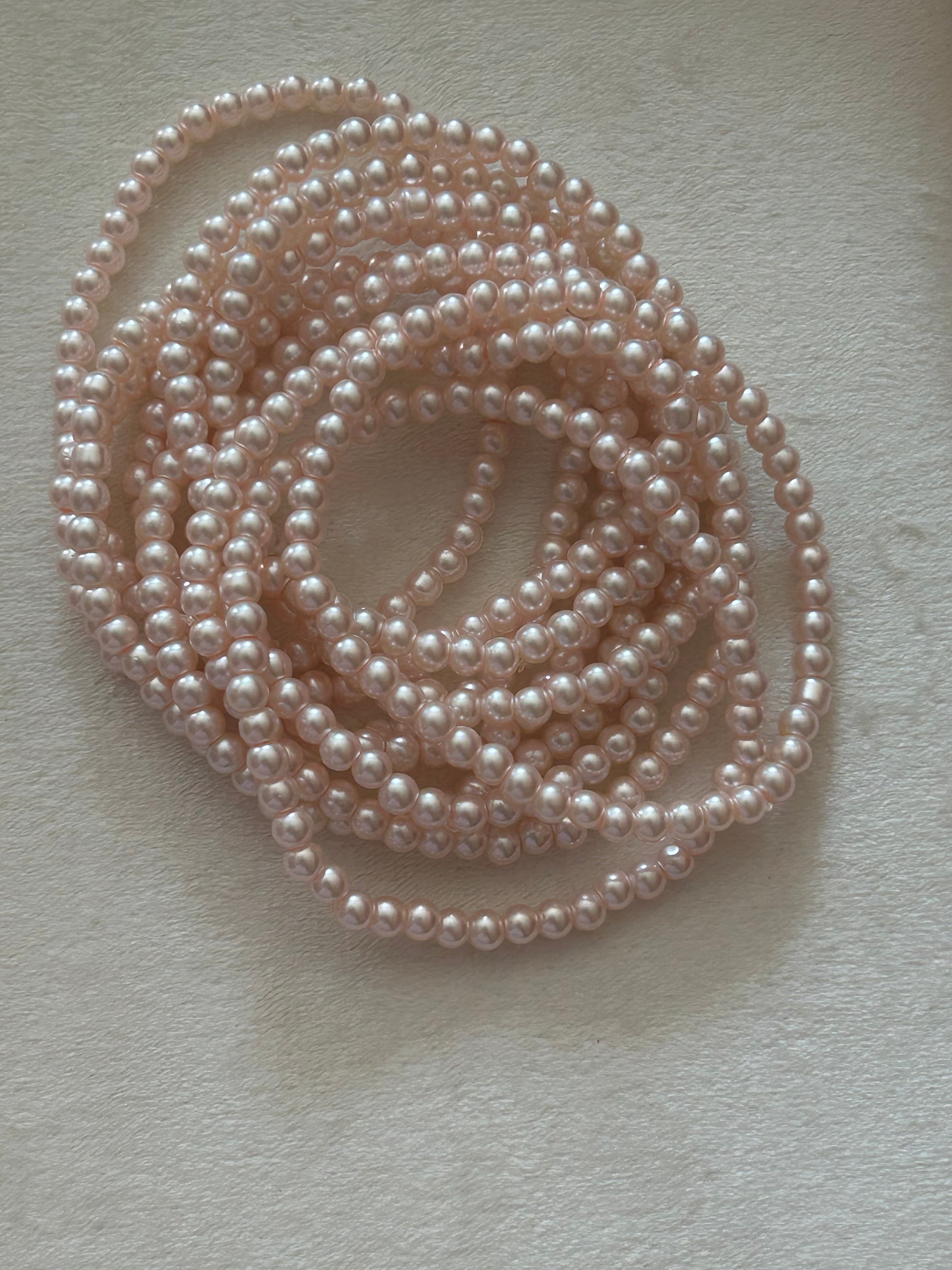Light peach bracelet
