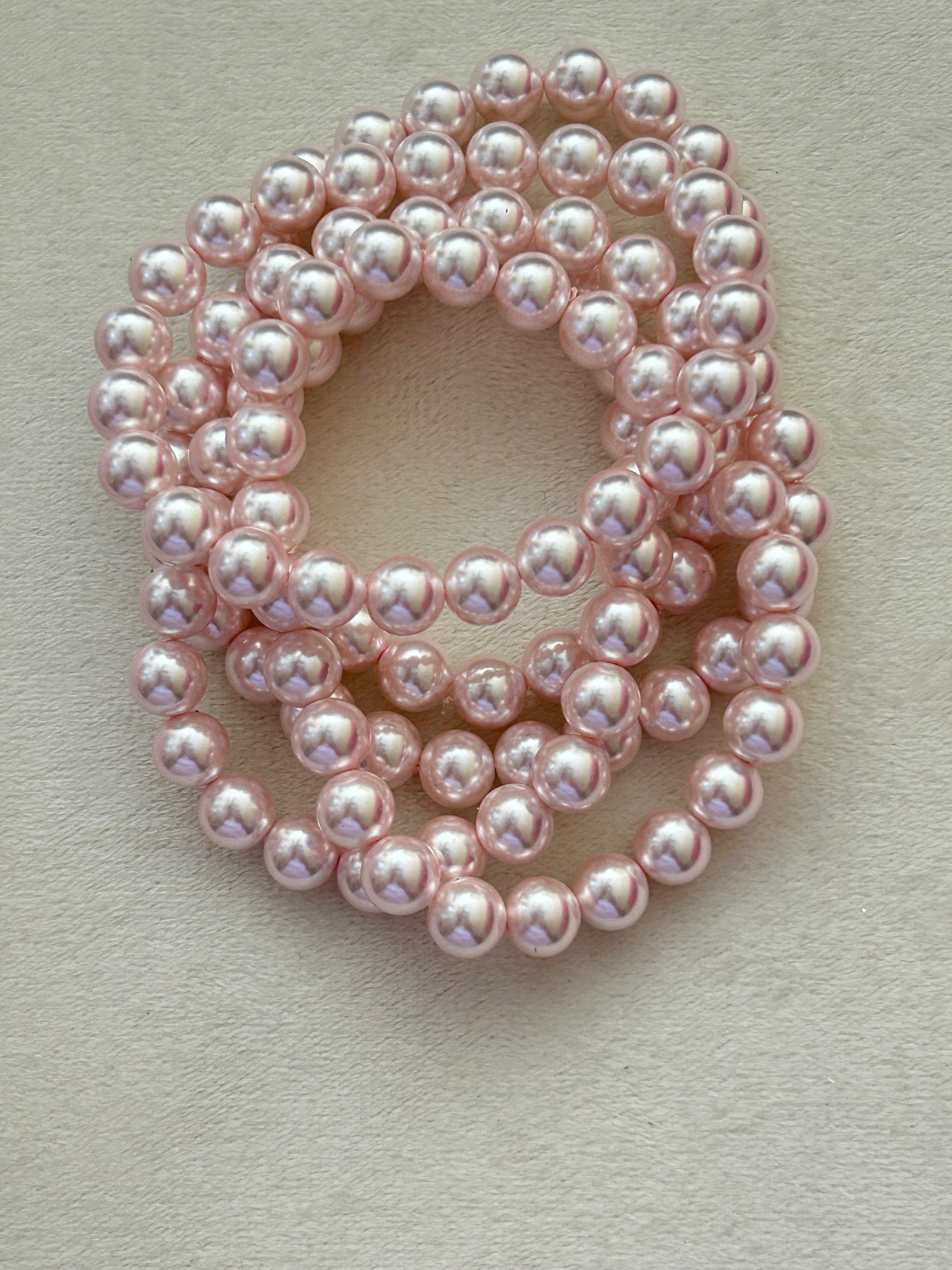 Light pink pearl bracelet
